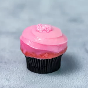 STRAWBERRY CUPCAKE